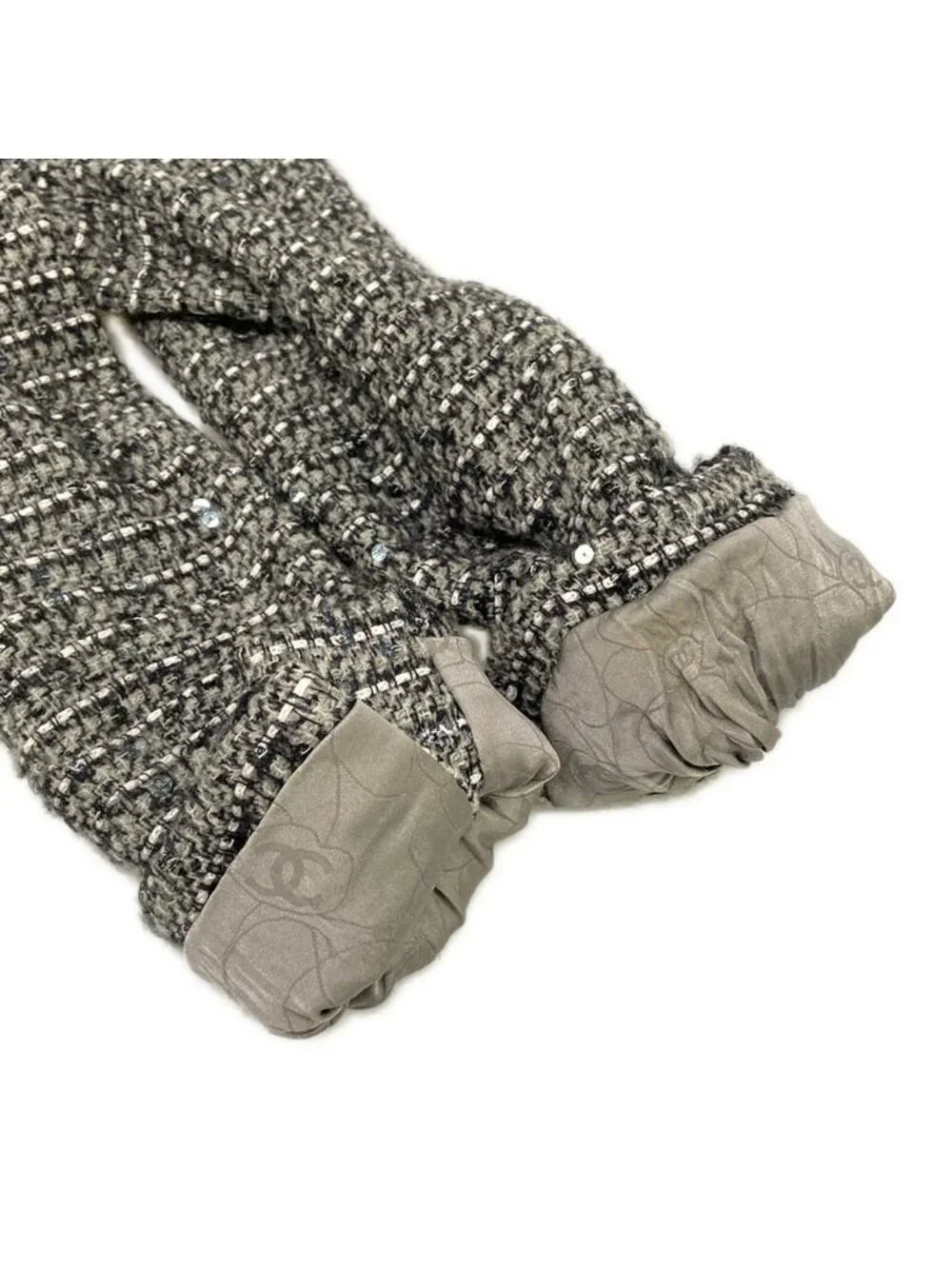 Chanel Jacket 34 S Gray Black White Long Sleeve Tweed Sequin Rhinestone Autumn